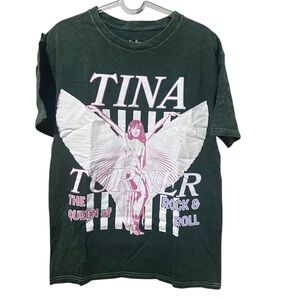NWOT Tina Turner 'The Queen of Rock & Roll' Green Tee